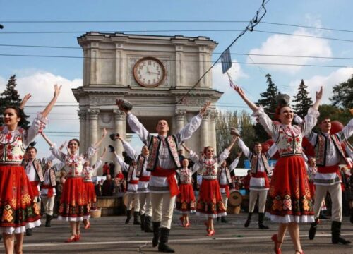 Milestii Mici WineryTour and Tasting &Chisinau City Tour